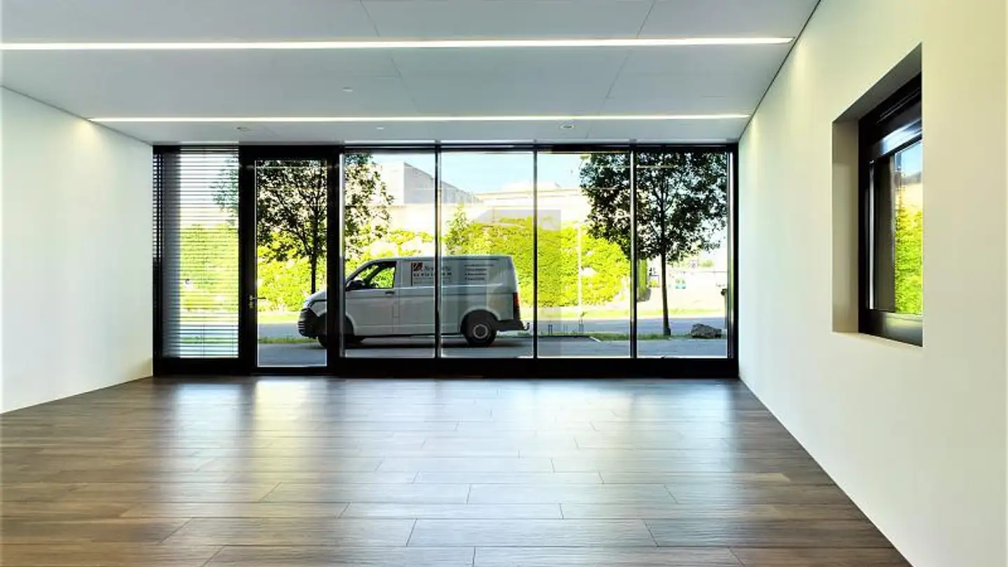 Office space for rent - 6300 Zug - Photo 2
