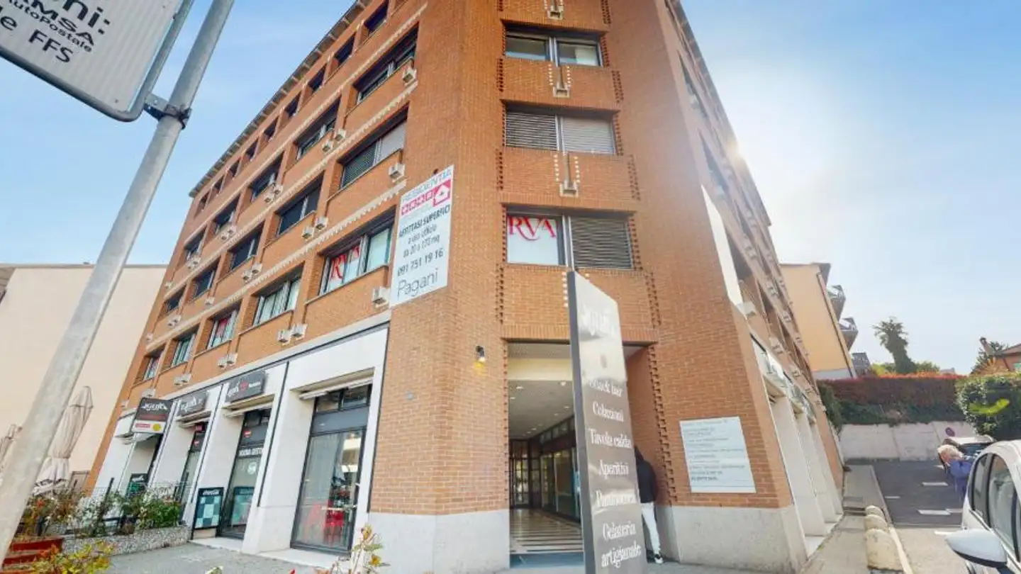 Commercial for rent - Via Stefano Franscini 10, 6850 Mendrisio