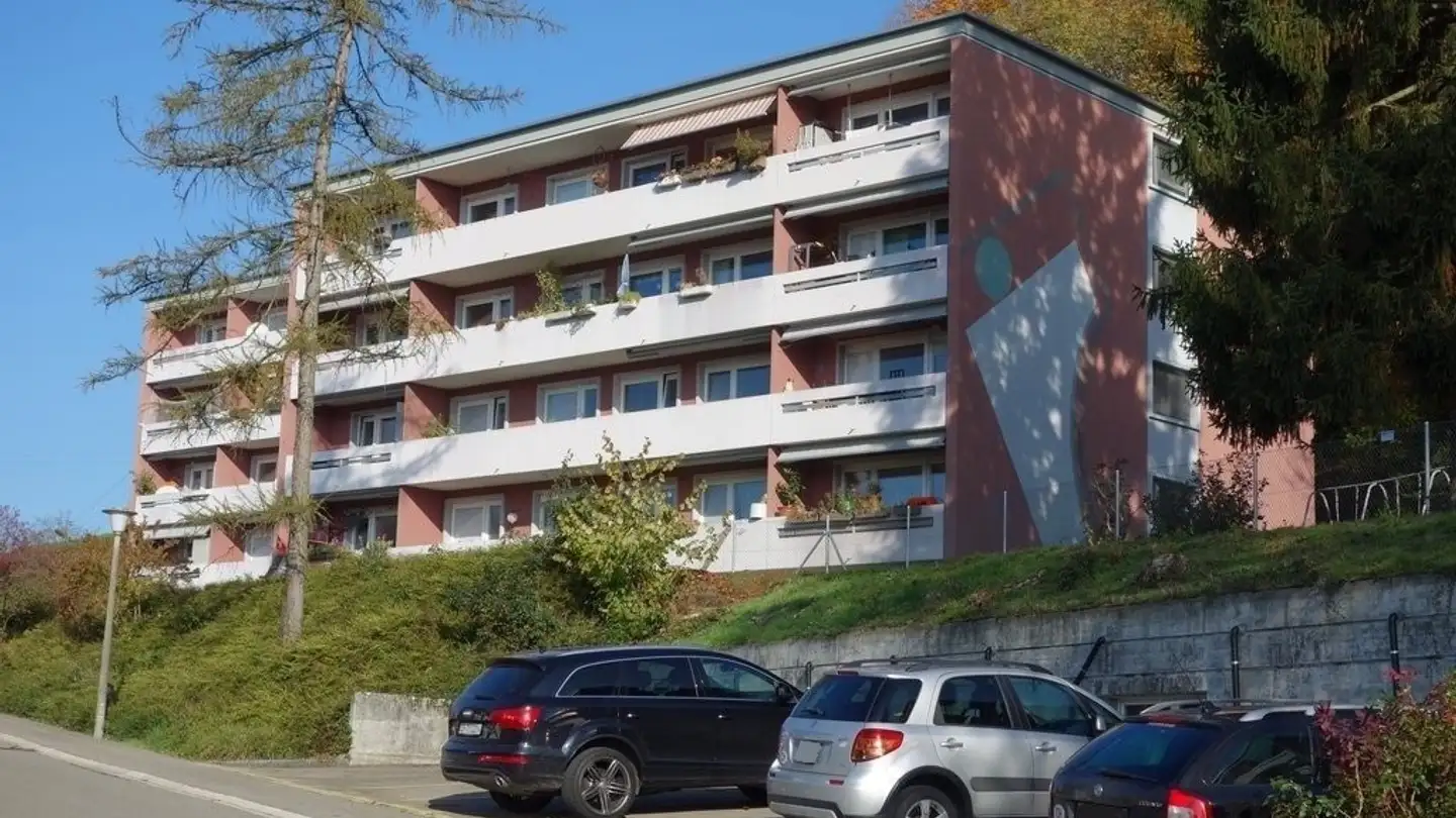 Überdachter Motorradparkplatz mieten - Im Riet 12, 8427 Freienstein