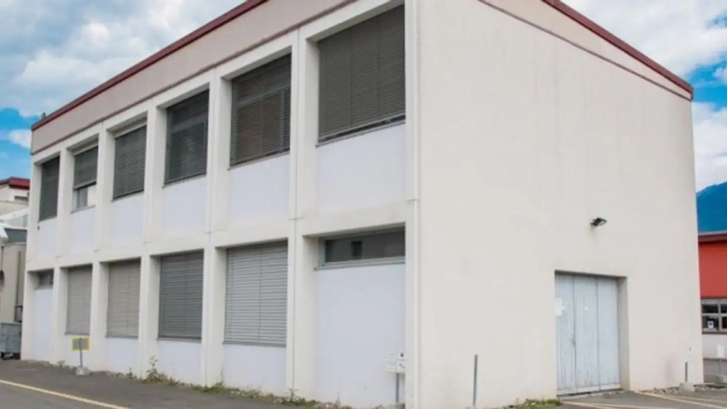 Edificio ad uso misto in affitto - Zone Industrielle Bovéry 52, 1868 Collombey - Photo 2