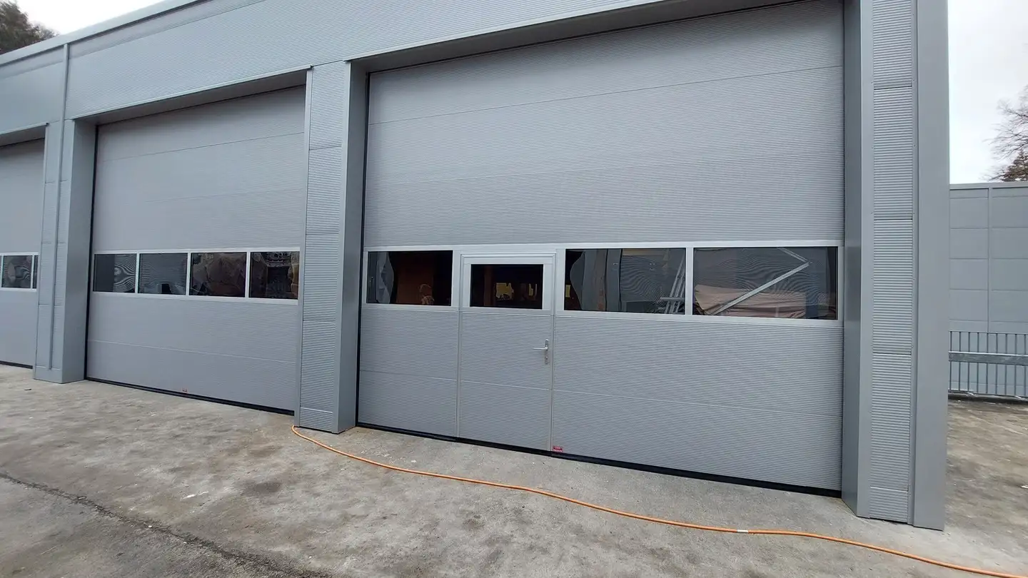 Commerciale in affitto - Diebis 35, 8143 Stallikon - Photo 2