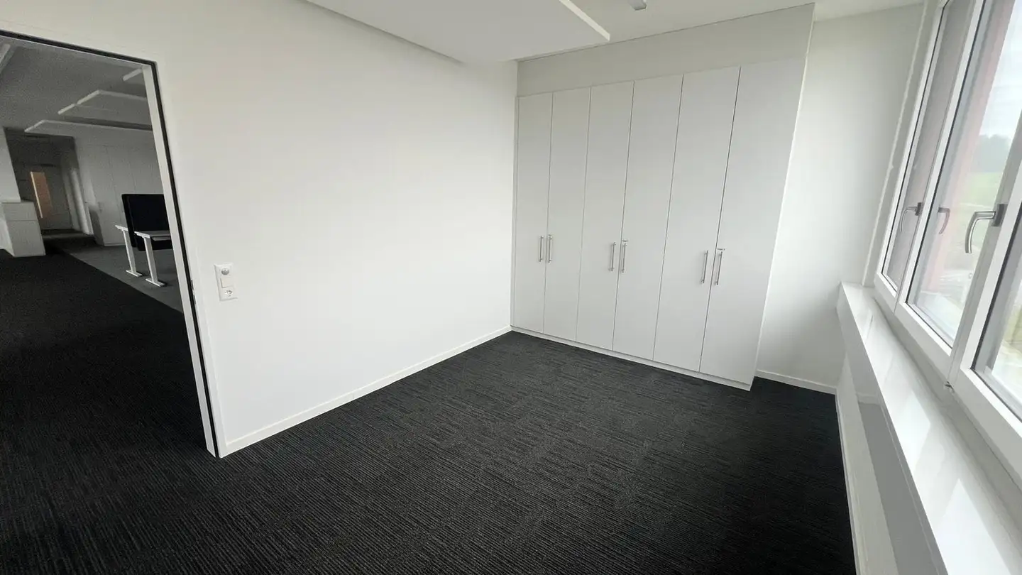 Office space for rent - Schürmattstrasse 4, 5643 Sins - Photo 2