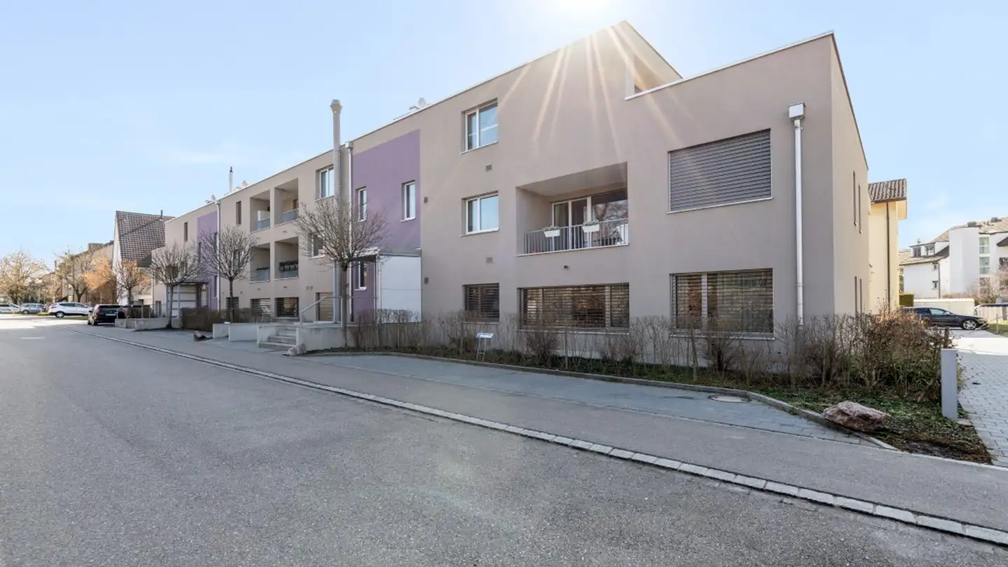 Place de parking couverte à louer - Säntisstrasse 6, 8302 Kloten
