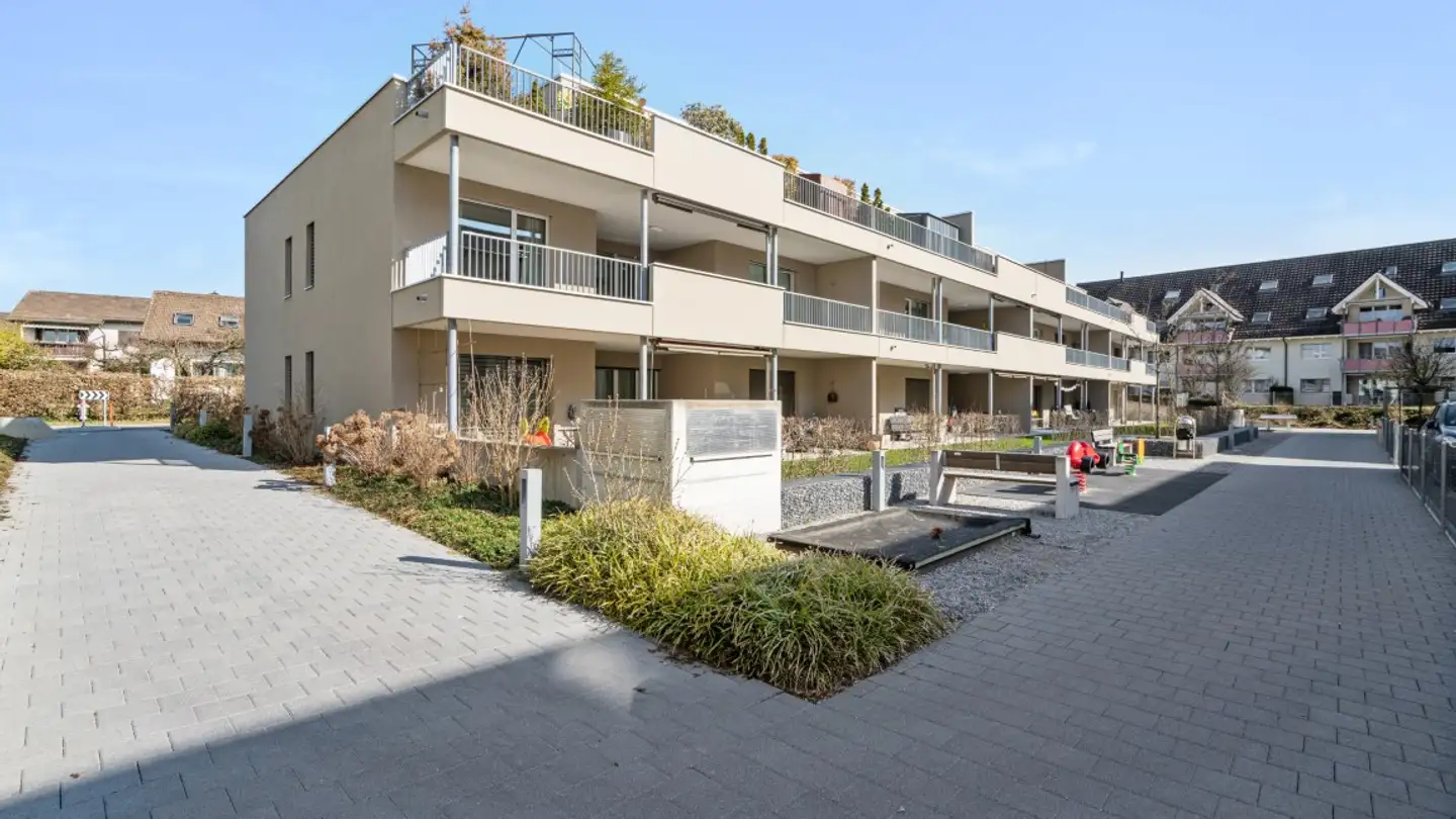 Place de parking couverte à louer - Säntisstrasse 6, 8302 Kloten - Photo 2