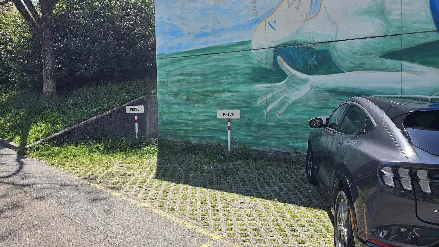 Parkplatz im Freien mieten - Boulevard De Charmontey 38, 1800 Vevey