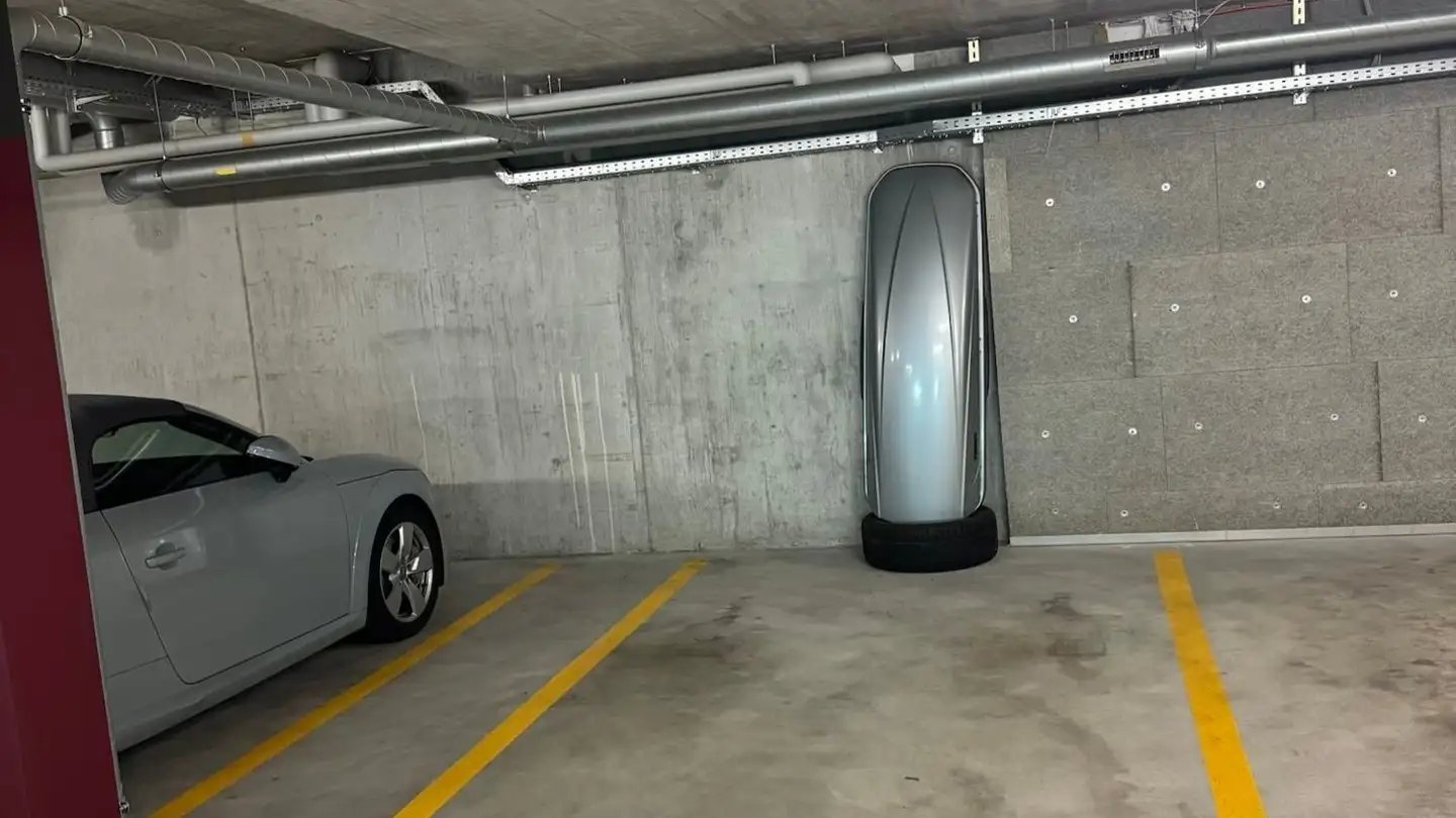 Parcheggio sotterraneo in affitto - In Der Ey 23, 8047 Zürich