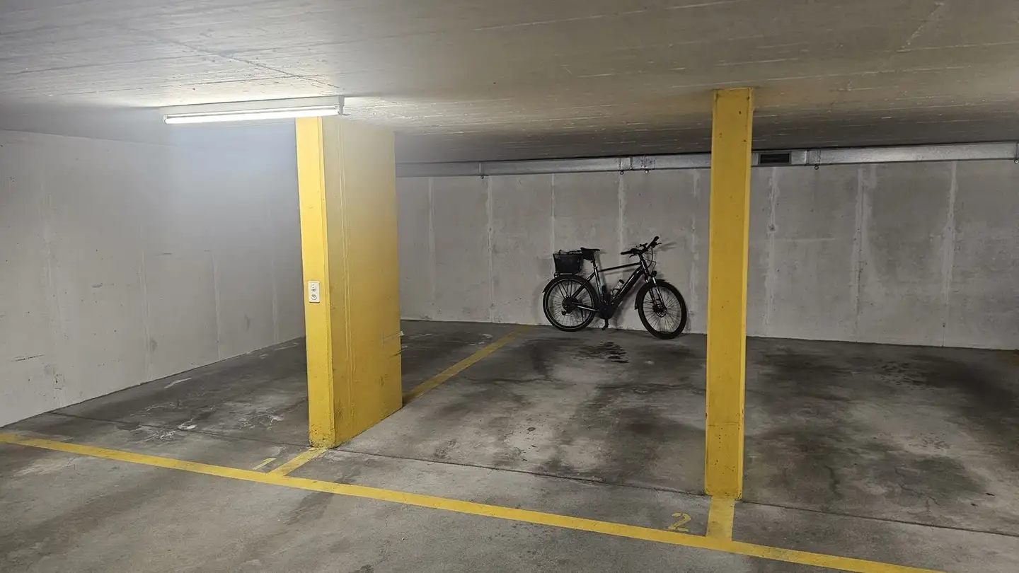 Garage individuel à louer - 8053 Zürich
