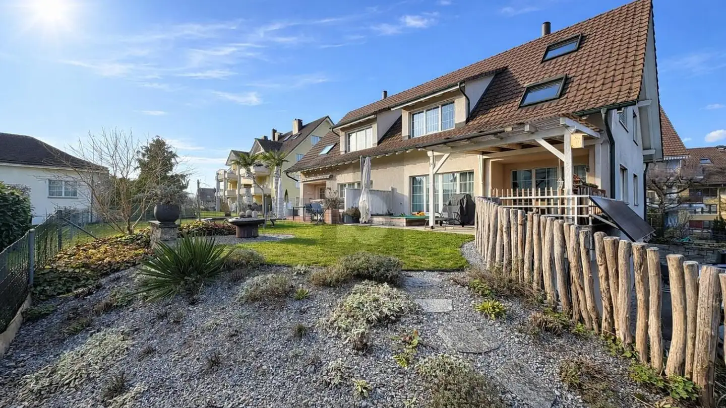 Row house for sale - 9320 Stachen