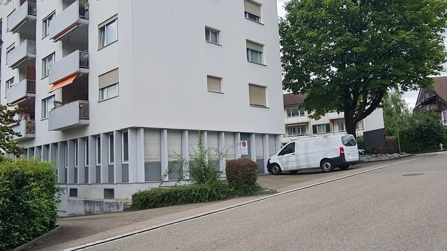 Office space for rent - Alte Winterthurerstrasse 26a, 8304 Wallisellen