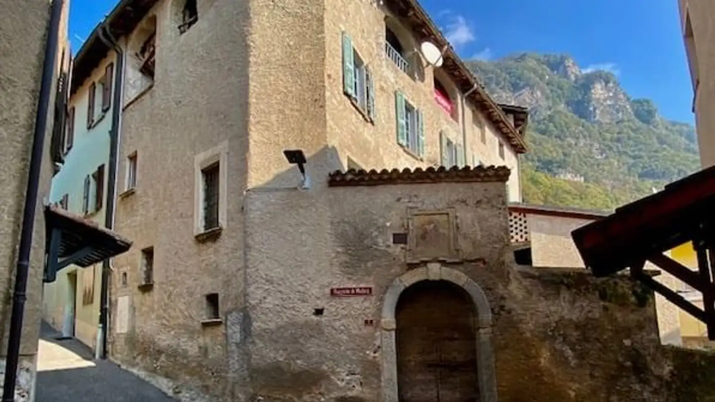 Casa singola in vendita - Piázzeta Di Medéia 7, 6822 Arogno - Photo 2