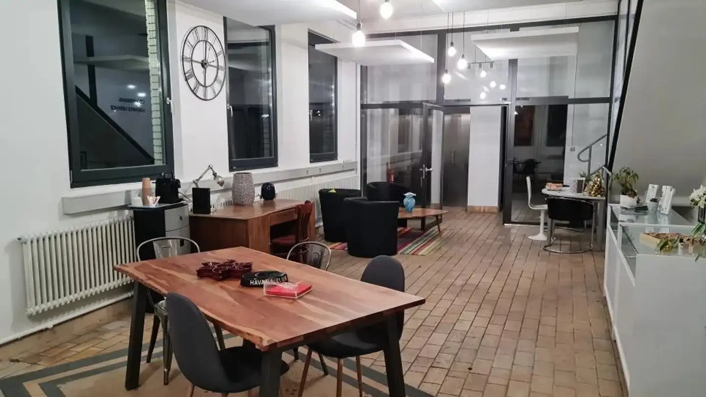 Hotel in vendita - 2900 Porrentruy