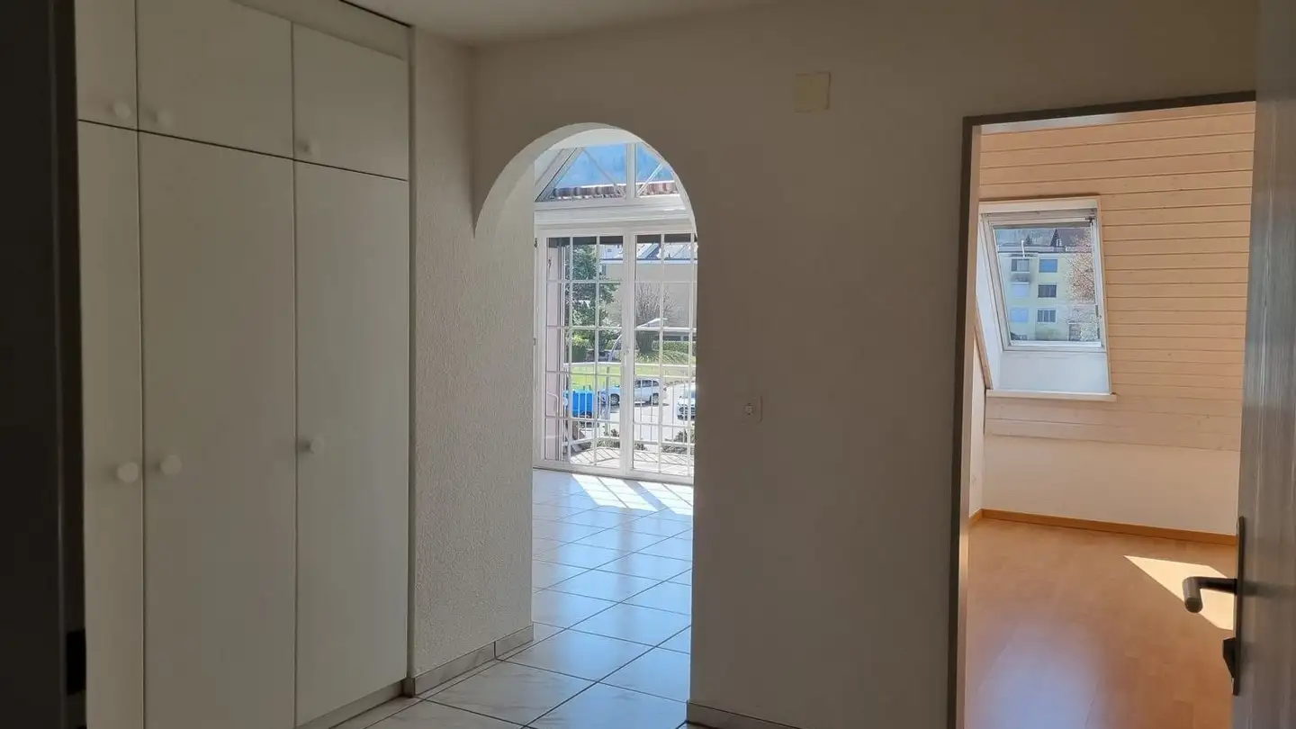 Attic flat for rent - Birchwiesstrasse 4, 8114 Dänikon ZH - Photo 2