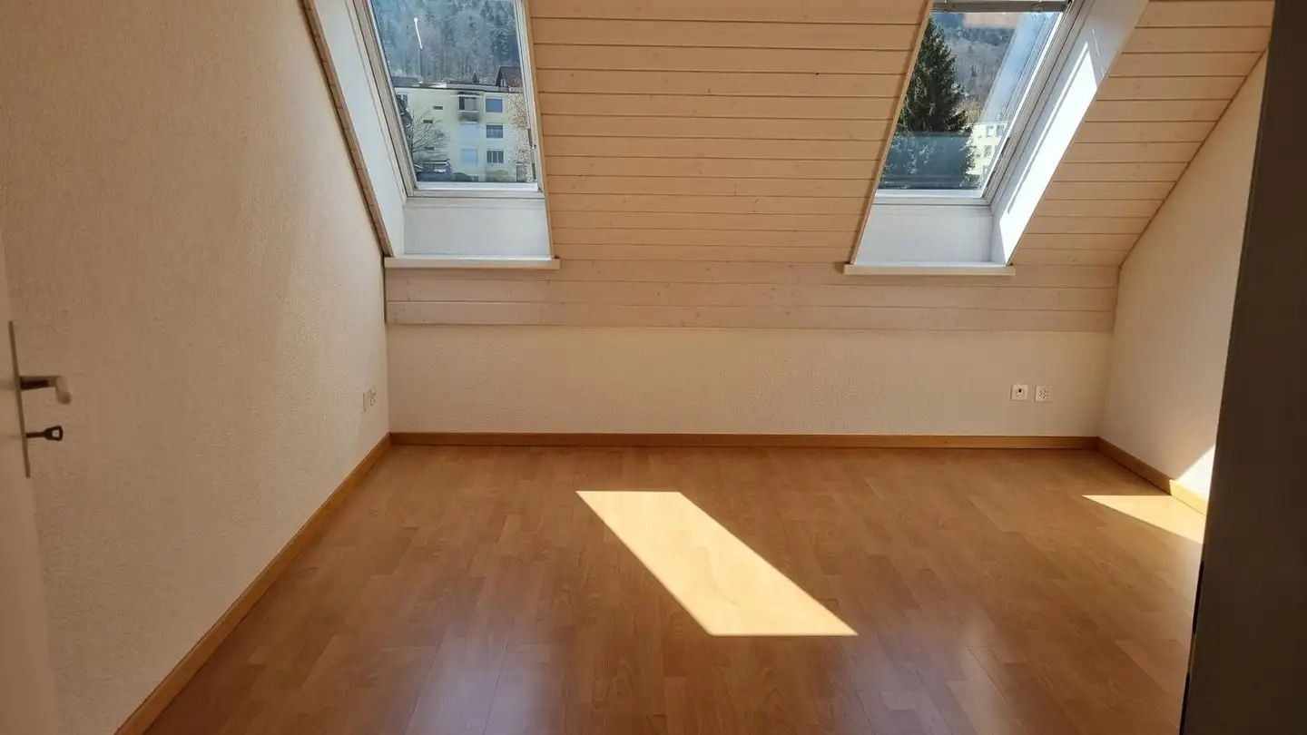 Attic flat for rent - Birchwiesstrasse 4, 8114 Dänikon ZH - Photo 3