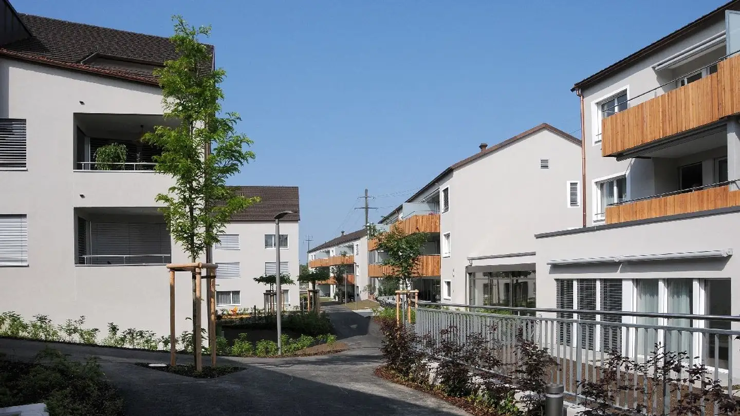 Single garage for rent - Bahndammstrasse, 8546 Islikon