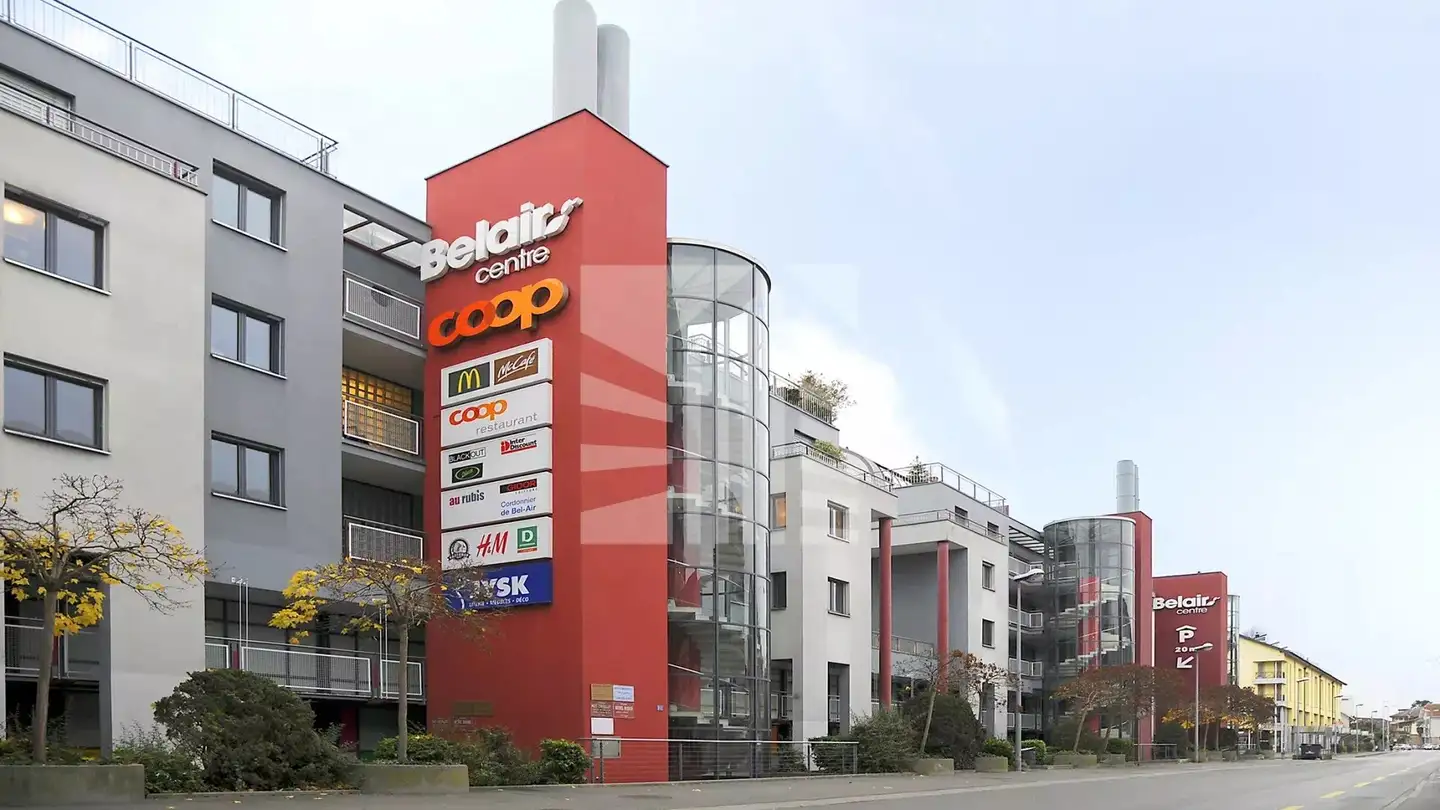 Arcade for rent - Rue D'orbe 1, 1400 Yverdon-les-Bains