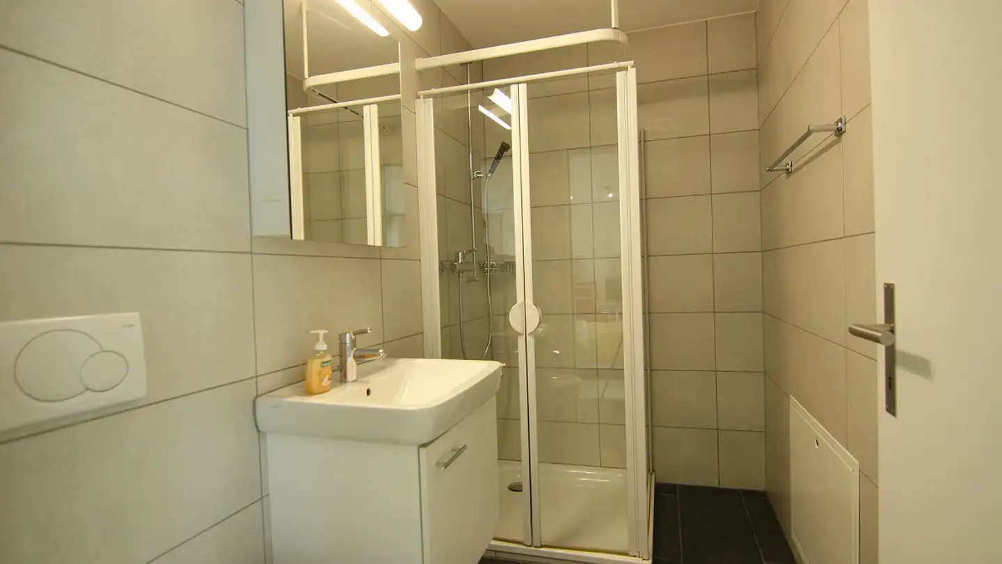 Apartment for rent - Kantonsstrasse 11, 8864 Reichenburg - Photo 4