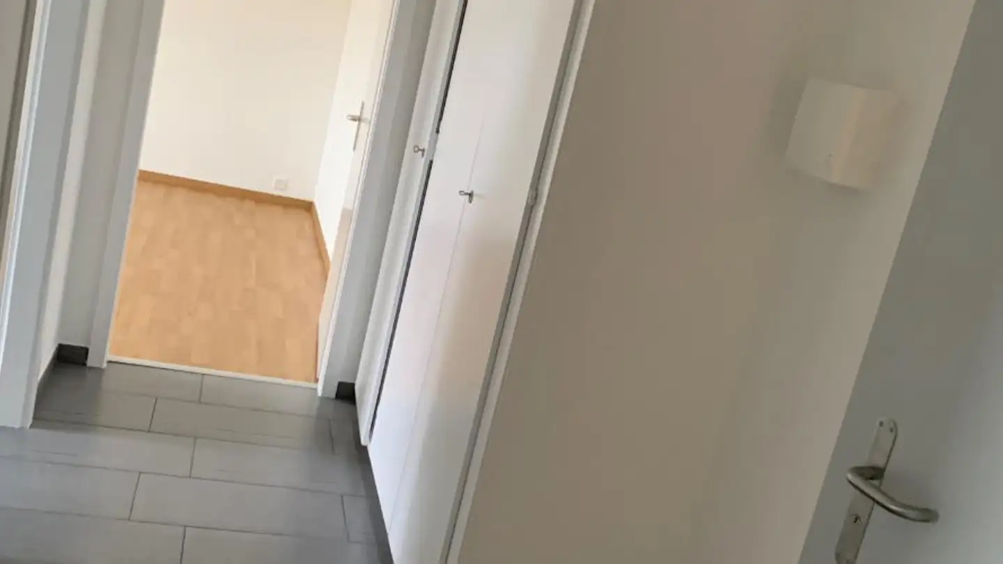 Wohnung mieten - Verger l'Ecuyer 7, 2068 Hauterive NE - Foto 2