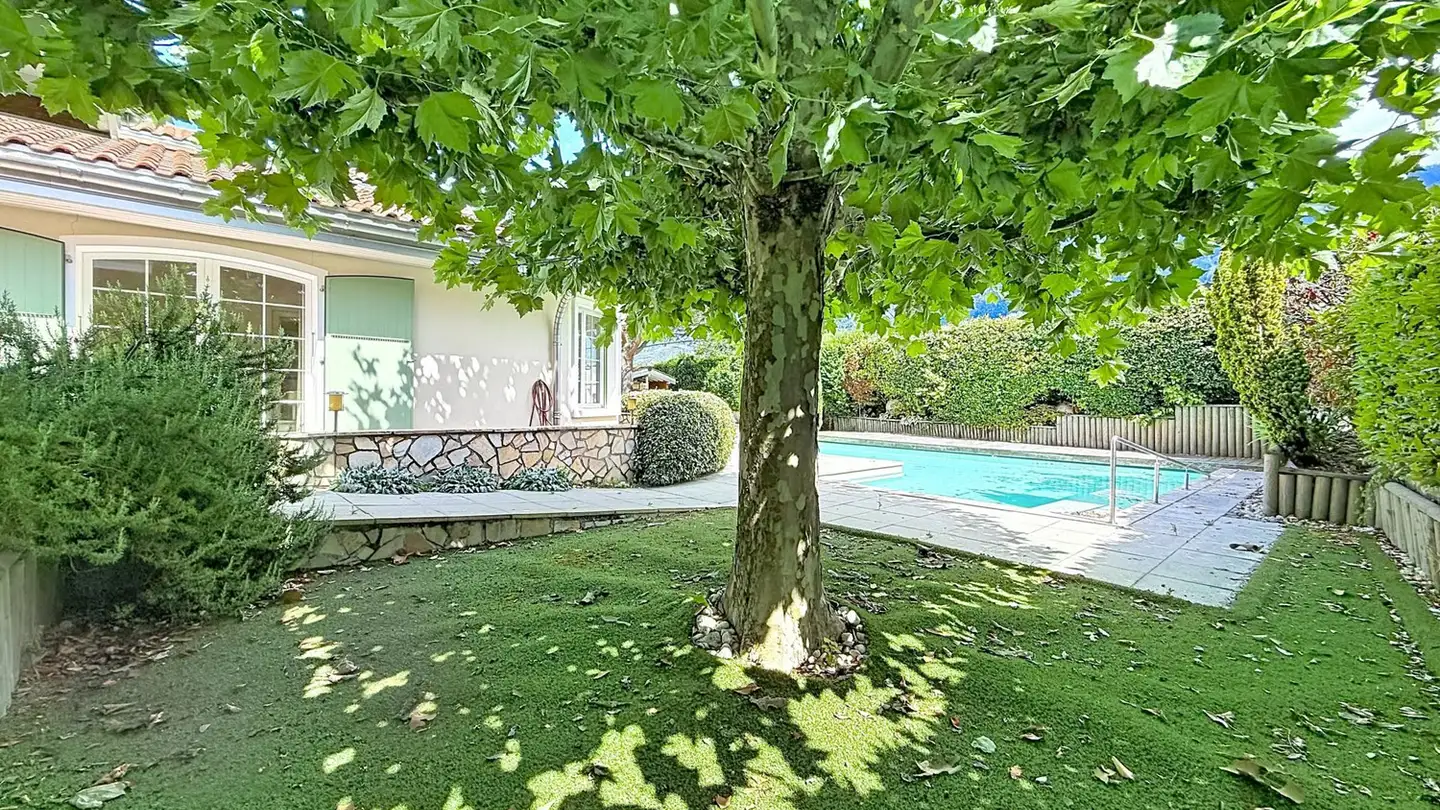 Villa for sale - 1926 Fully