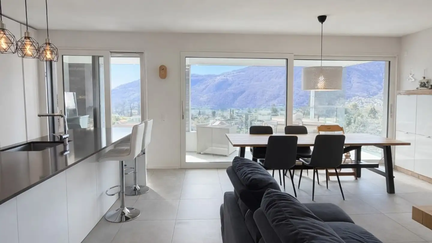 Appartement à louer - Via Tarì Cippo 20, 6944 Cureglia