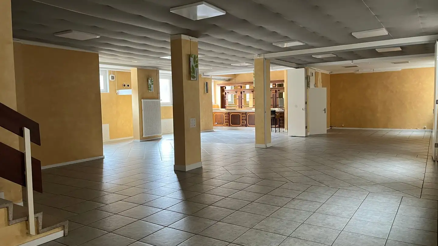 Mixed-use building for sale - Via Cantonale 17, 6900 Lugano - Photo 4