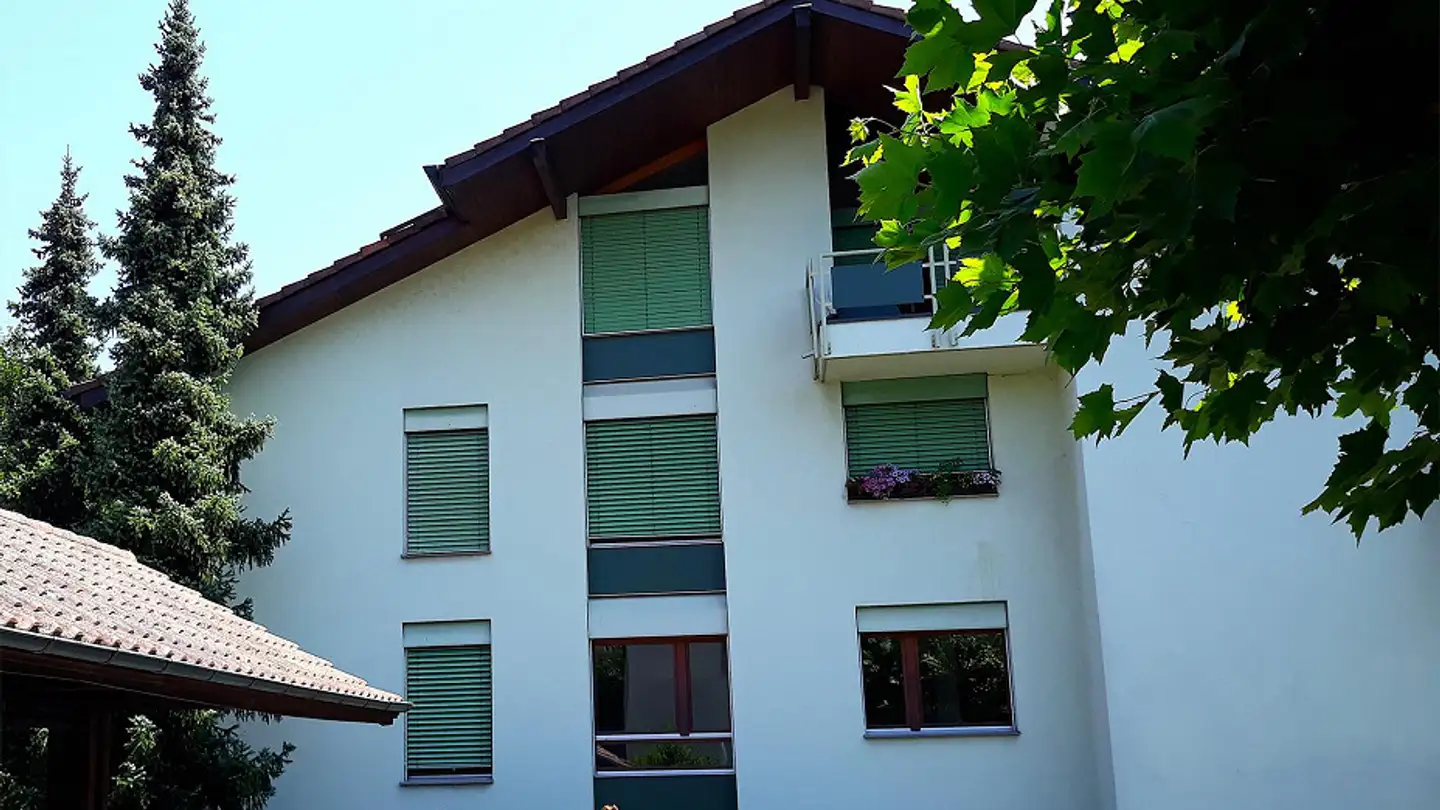 Penthouse for rent - Birsigstrasse 10, 4103 Bottmingen