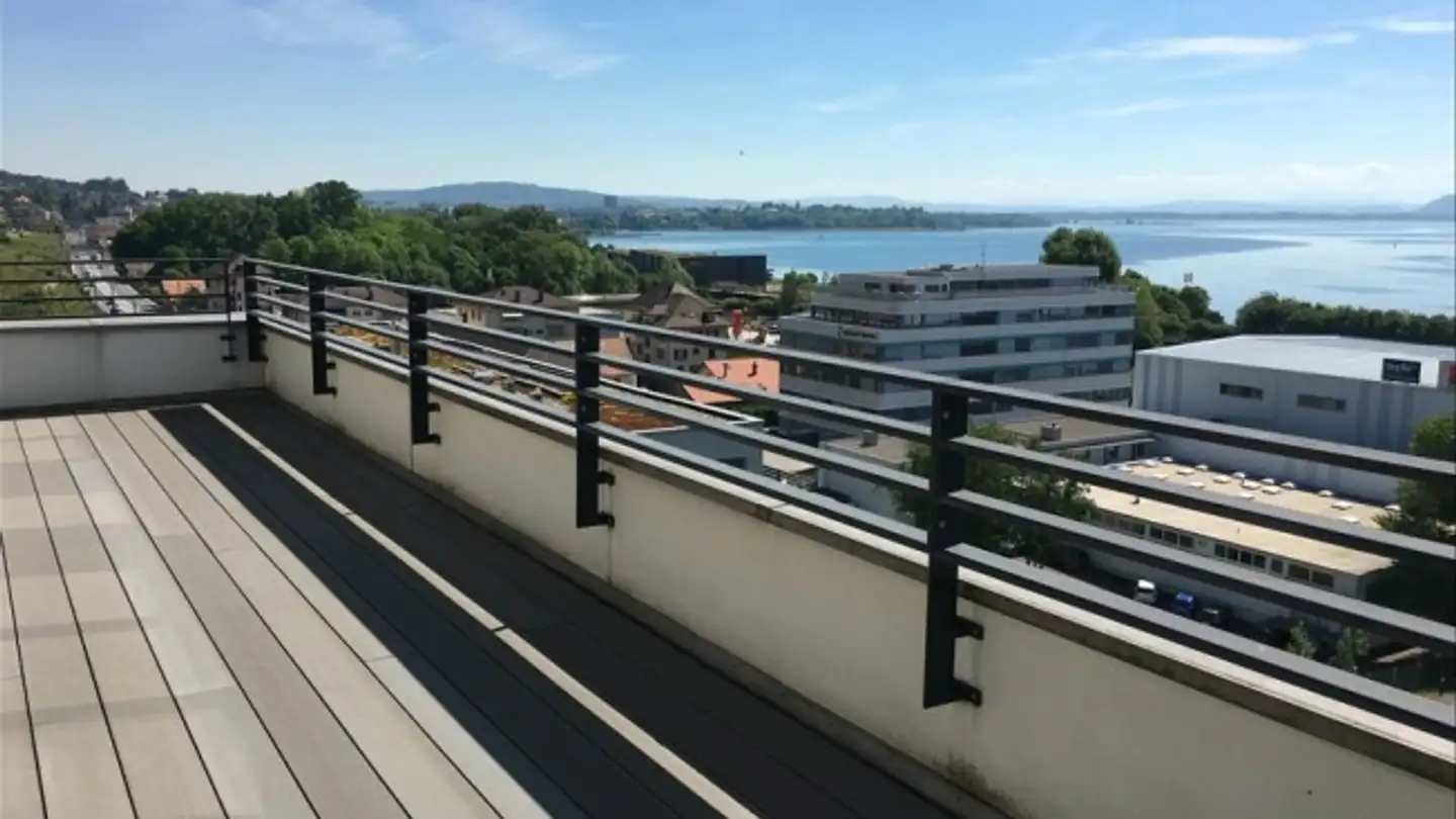 Attique à louer - Rue De Champréveyres 14, 2000 Neuchâtel