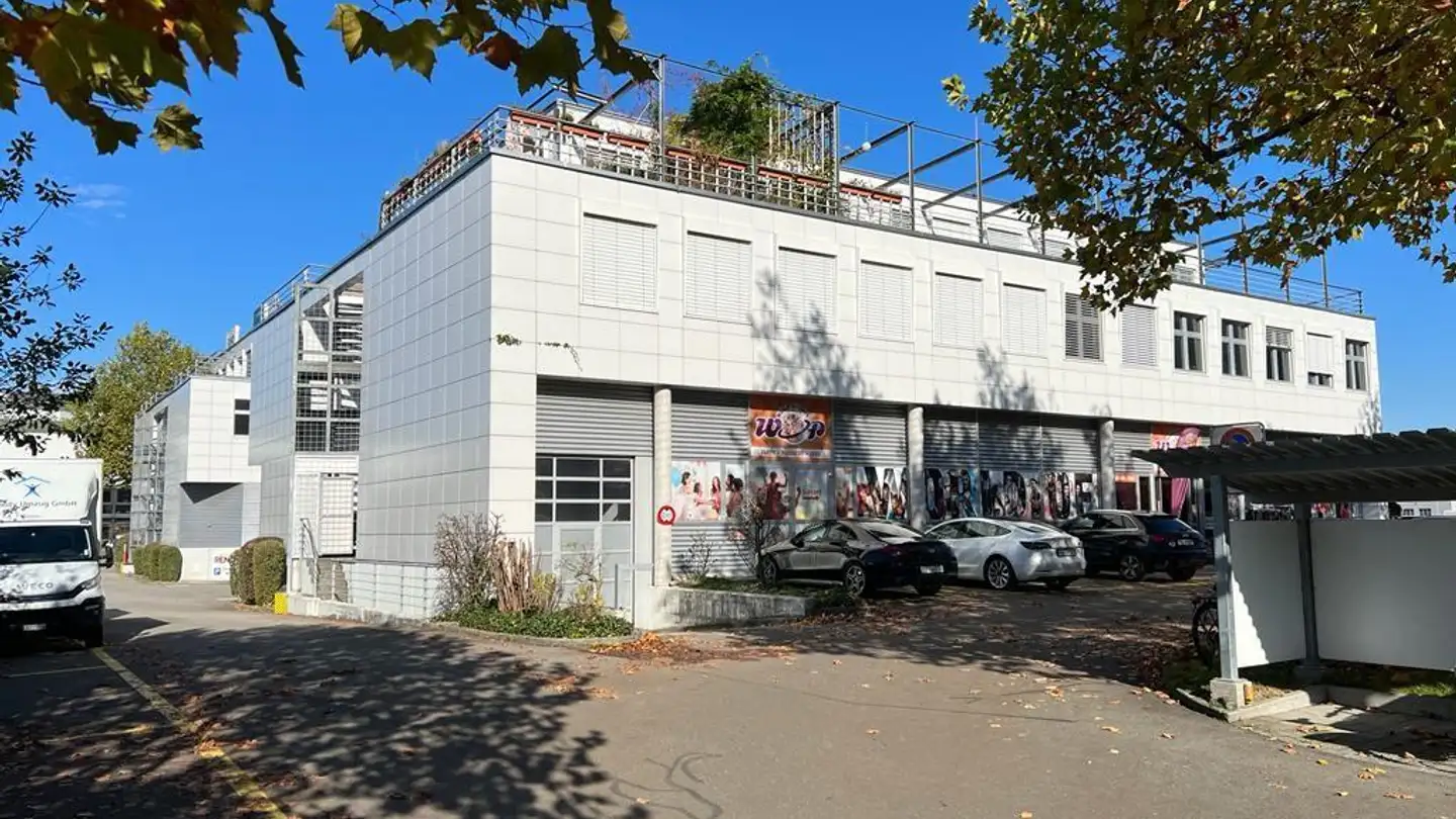 Spazio ufficio in affitto - Pilatusstrasse 2, 6036 Dierikon - Photo 2