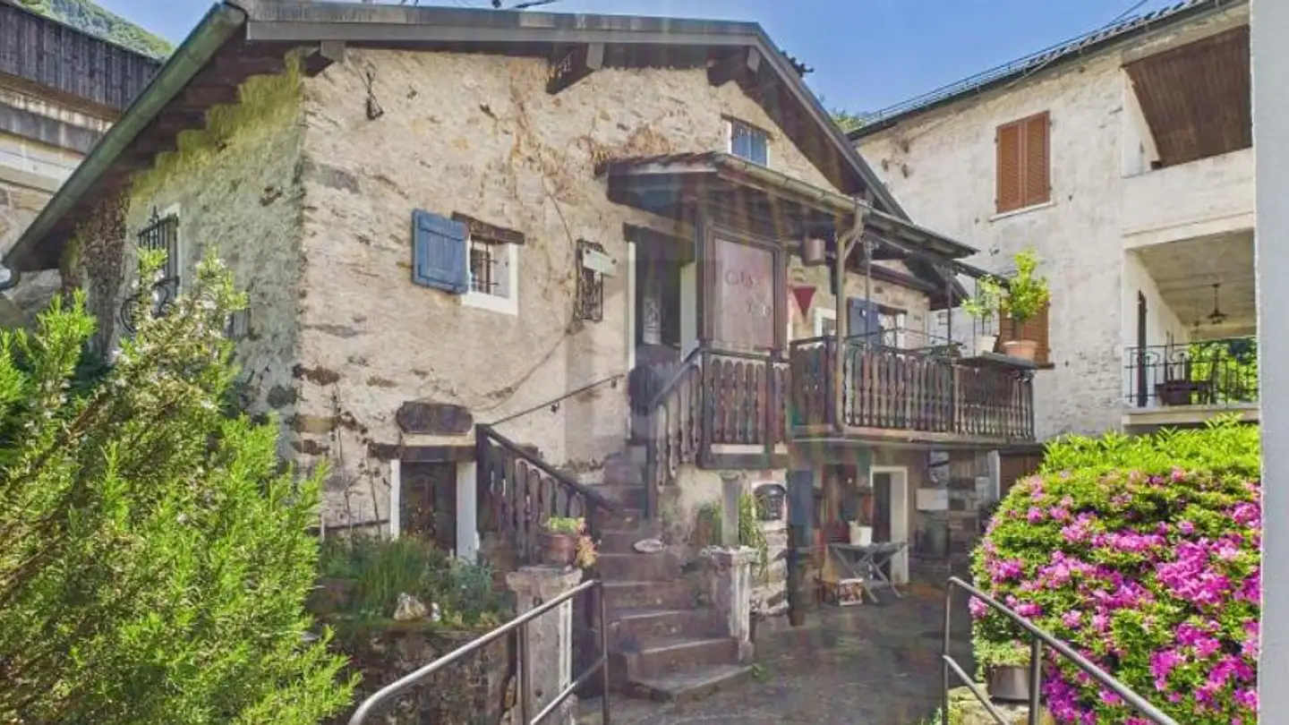Chalet for sale - 6575 S. Nazzaro