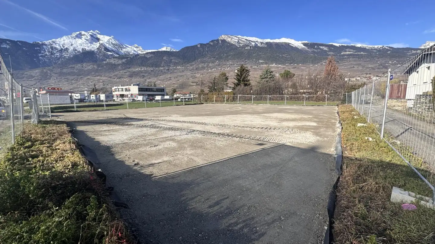 Terrain commercial à louer - Route Cantonale 29, 1963 Vétroz