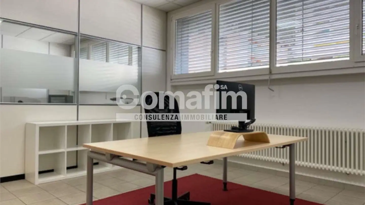 Spazio ufficio in affitto - Via Industria 79, 6987 Caslano - Photo 2
