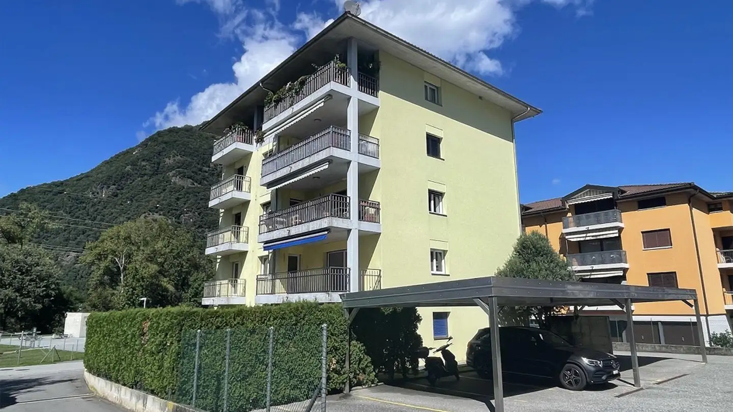 Wohnung mieten - 6517 Arbedo