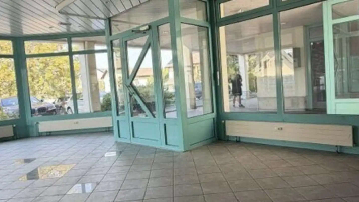 Commercial for sale - 2854 Bassecourt