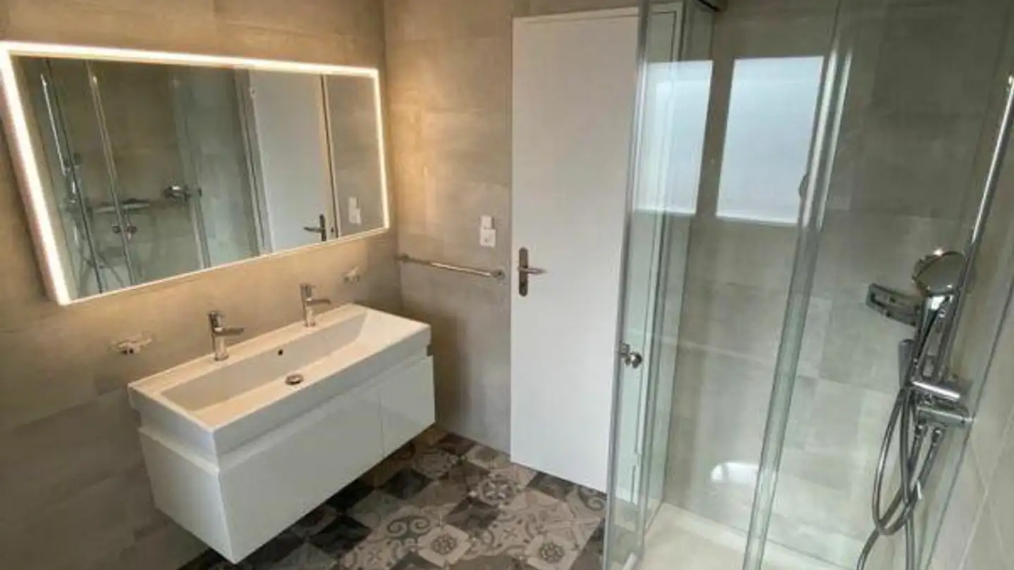 Attique à louer - Neusatzweg 38, 4133 Pratteln