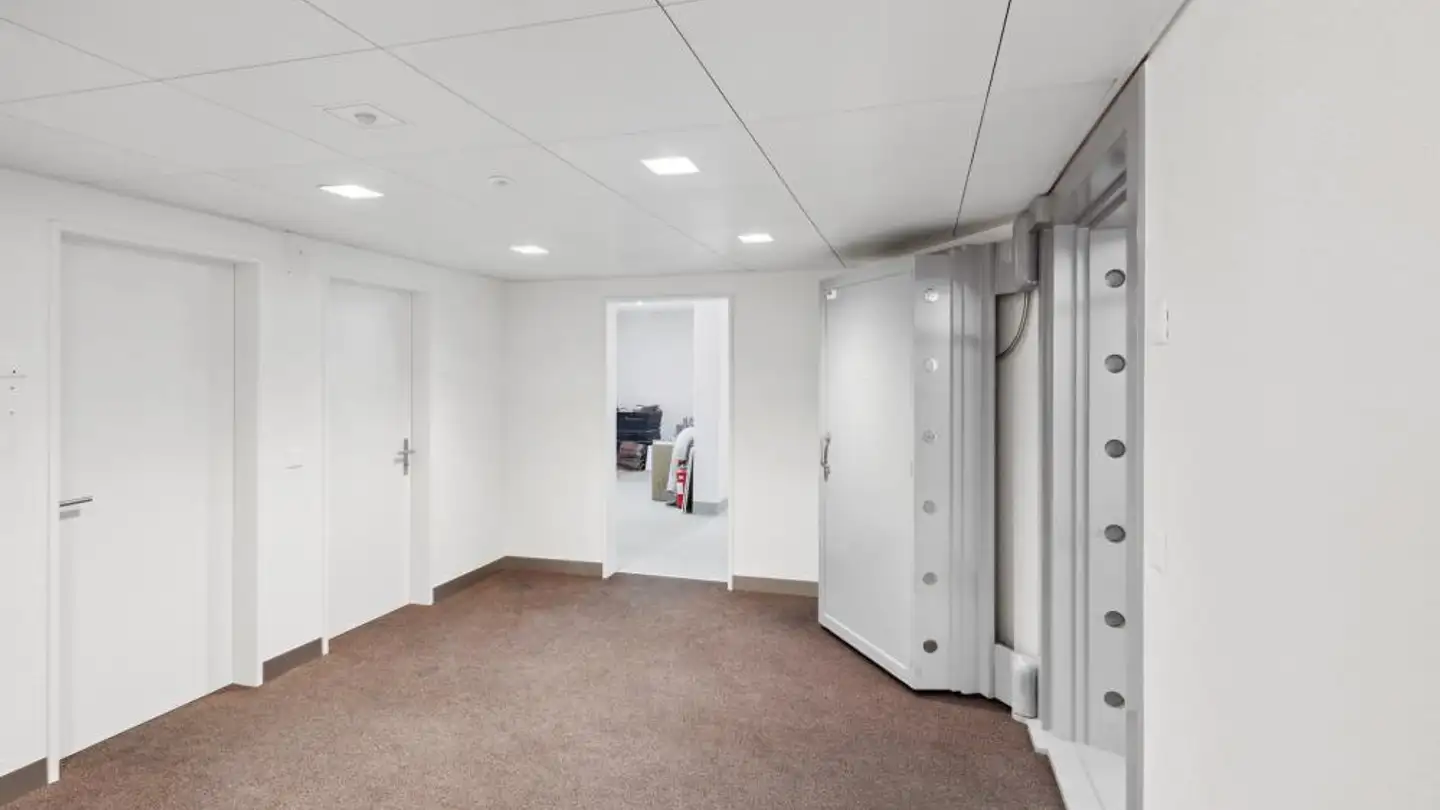 Workshop for rent - Bahnhofstrasse 5, 8630 Rüti ZH - Photo 3