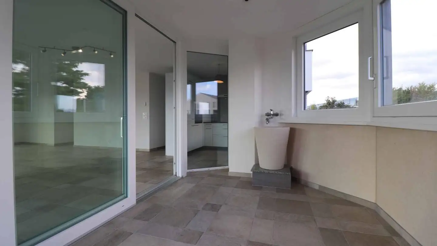 Apartment for rent - Route Cantonale 29, 1025 St-Sulpice VD - Photo 2