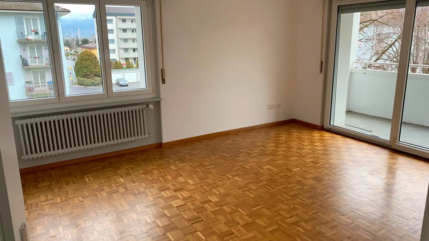 Apartment for rent - Route De Collombey 35, 1870 Monthey - Photo 2
