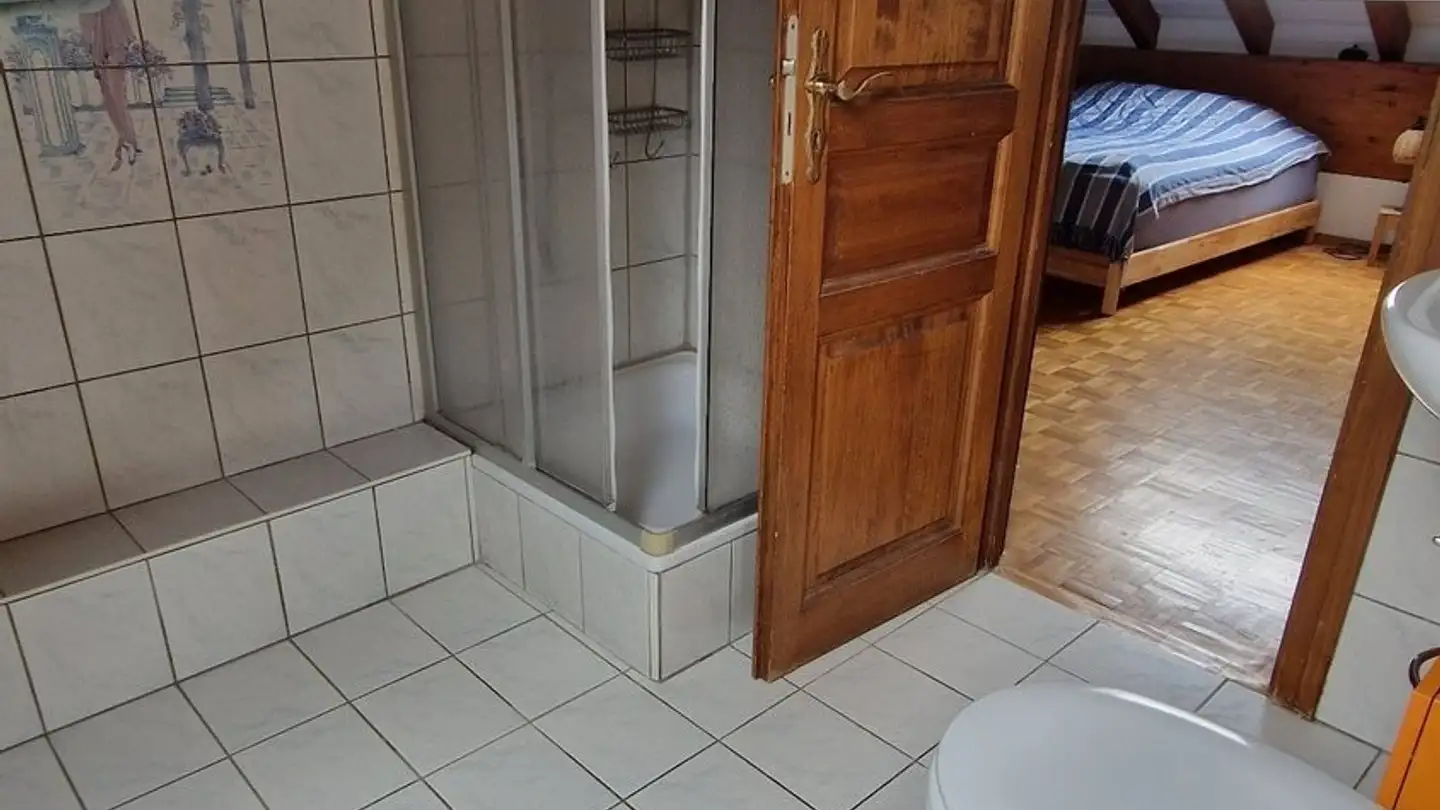 Single room for rent - 1376 Eclagnens