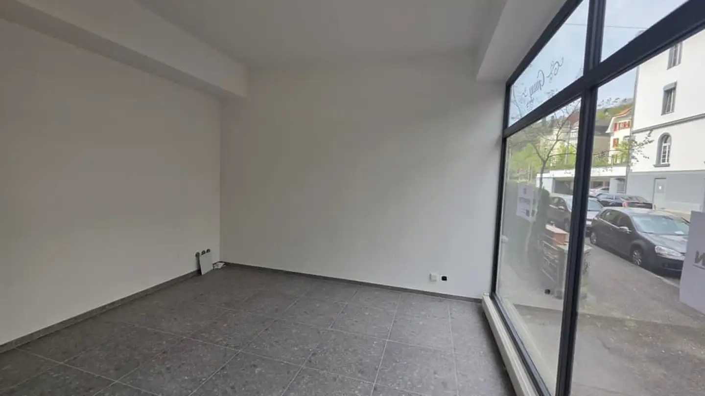 Commercial à louer - Rue De Boujean / Bözingenstrasse 10, 2502 Biel/Bienne - Photo 3