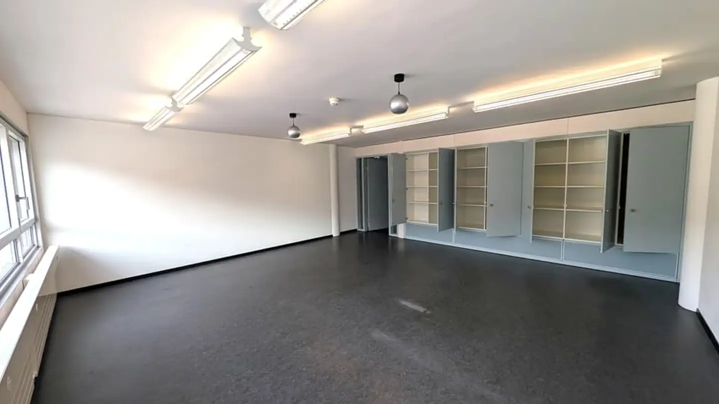 Commercial for rent - Rue Du Canal / Kanalgasse 36, 2502 Biel/Bienne - Photo 3