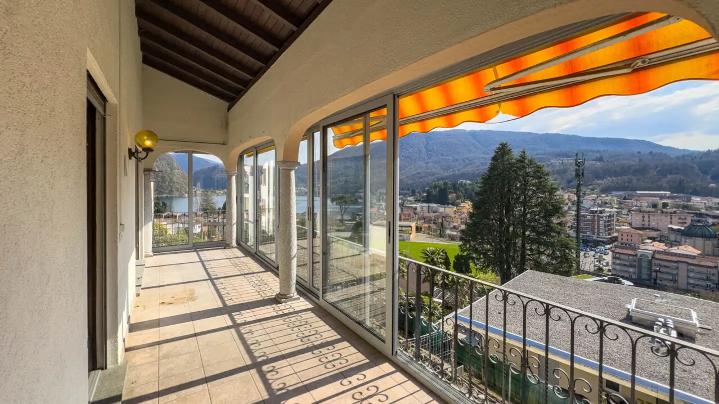 Höhlenhaus kaufen - Villaggio Del Sole, 6988 Ponte Tresa - Foto 4