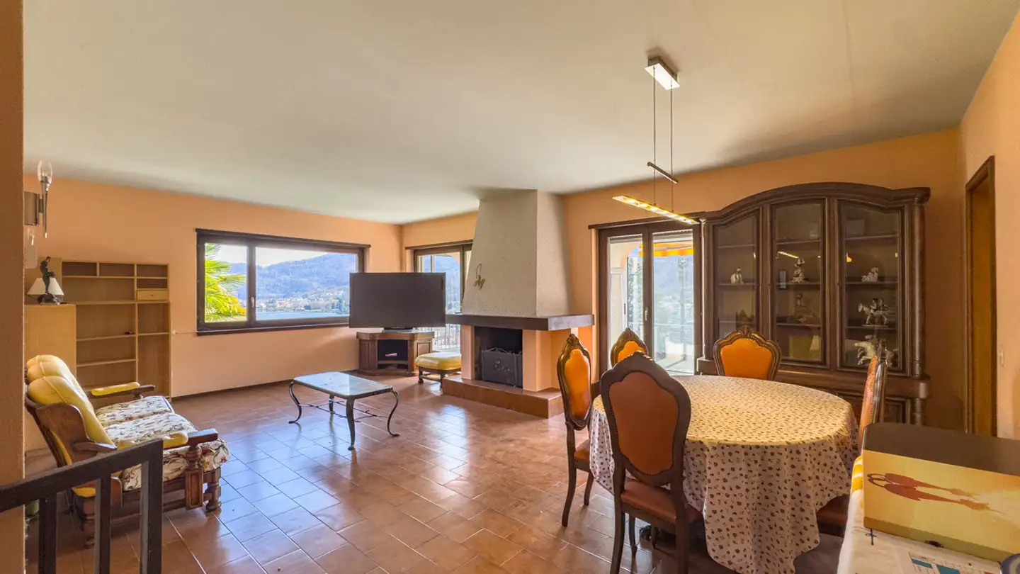 Höhlenhaus kaufen - Villaggio Del Sole, 6988 Ponte Tresa