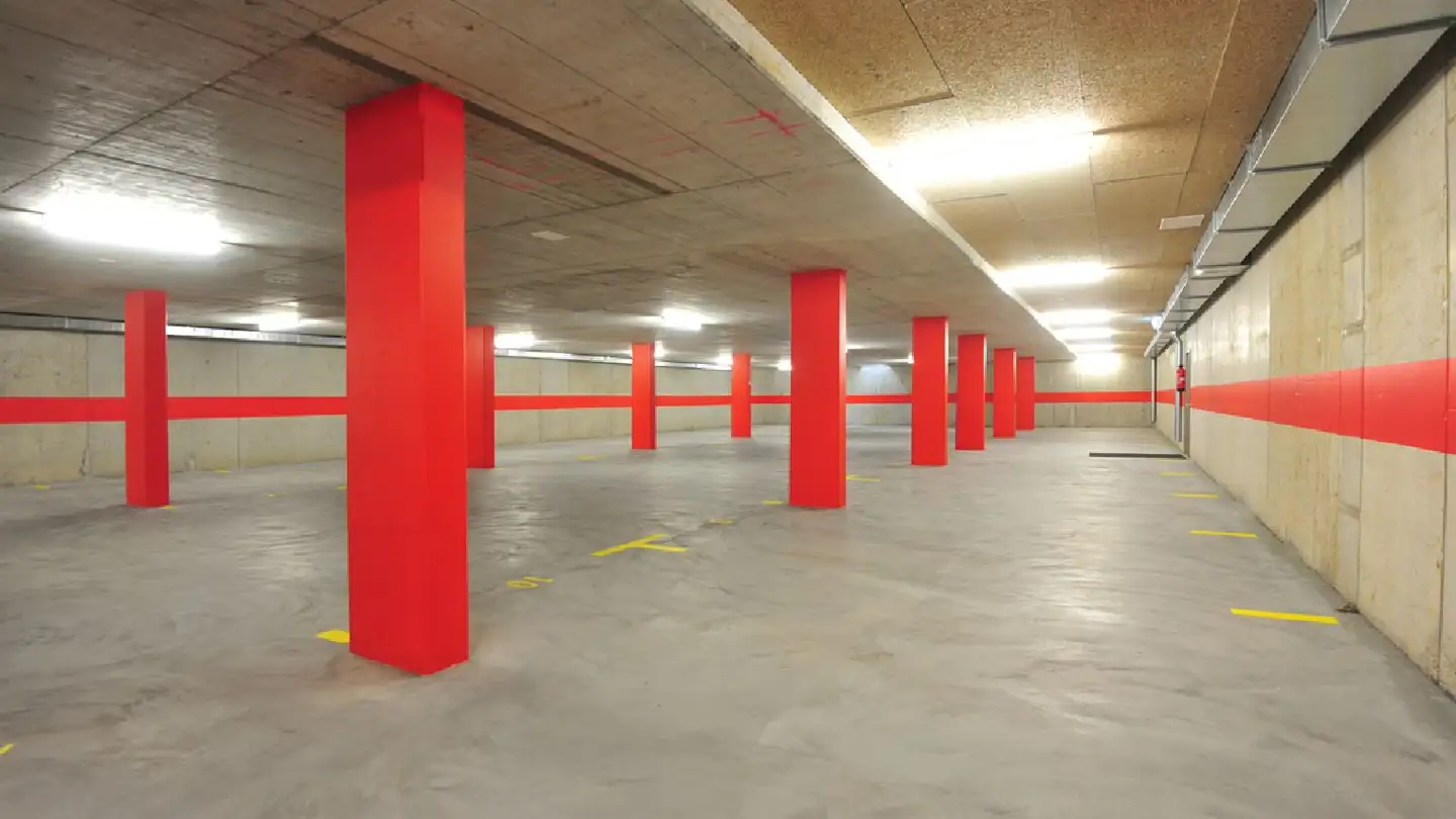 Place de parking couverte à louer - Säntisstrasse 6, 8302 Kloten - Photo 3
