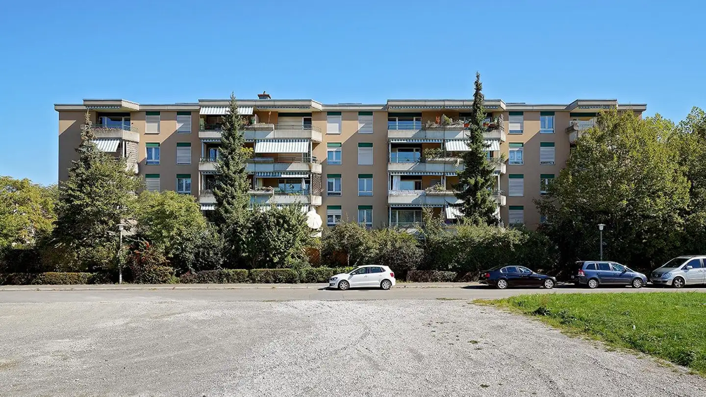 Parcheggio esterno in affitto - Arlesheimerstrasse 22, 4147 Aesch BL