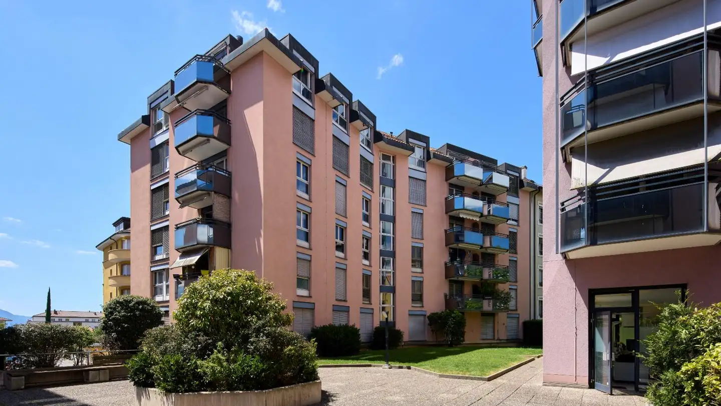Place de parking intérieure pour moto à louer - Avenue Du Général-Guisan 61, 1800 Vevey - Photo 3