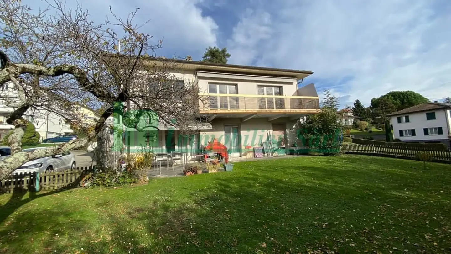 Residential building for sale - 1008 Prilly