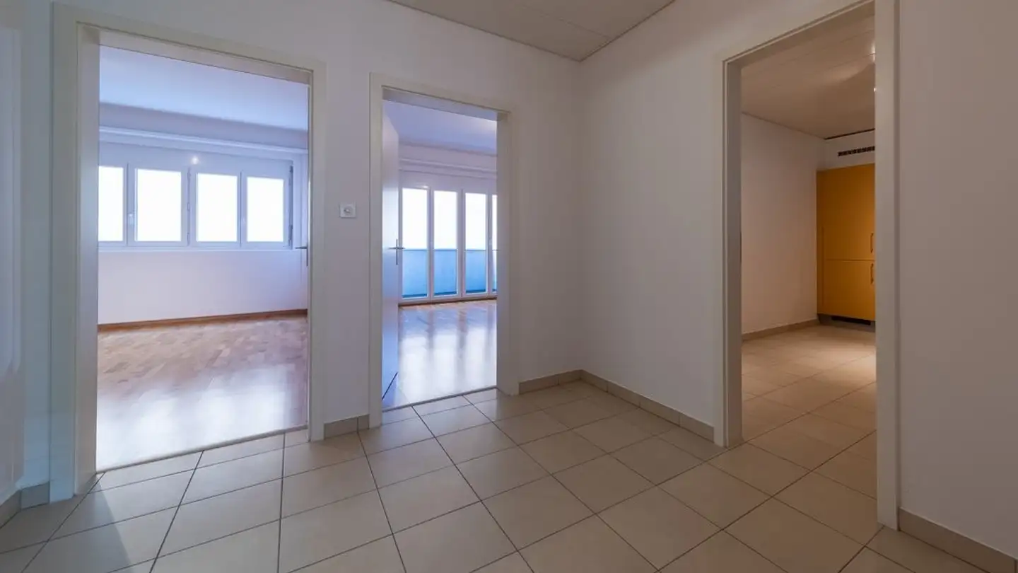 Apartment for rent - Piazza Grande 13, 6600 Locarno - Photo 3