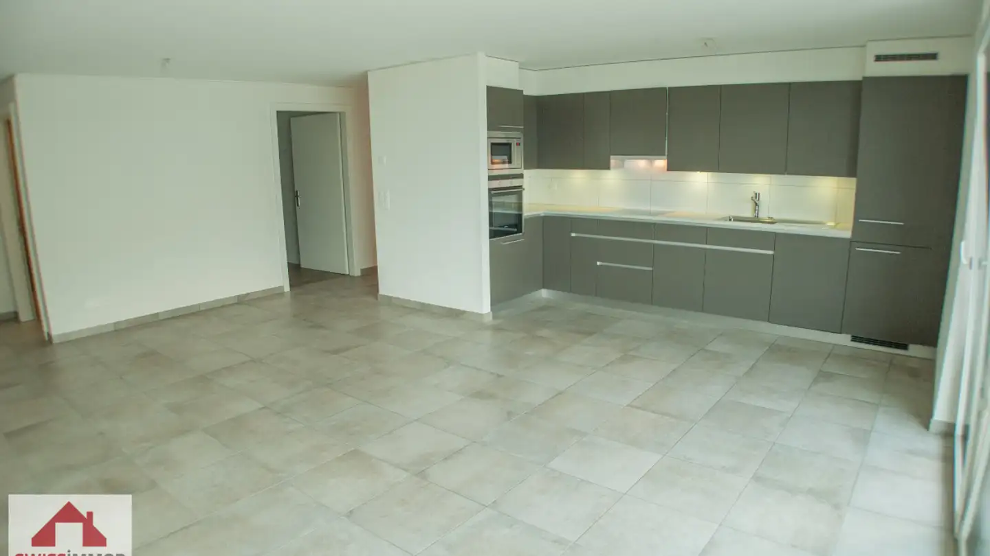 Apartment for rent - 1815 Clarens - Photo 2