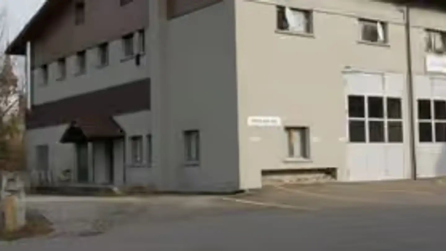 Edificio ad uso misto in vendita - Schwarzenburgstrasse 840, 3145 Niederscherli