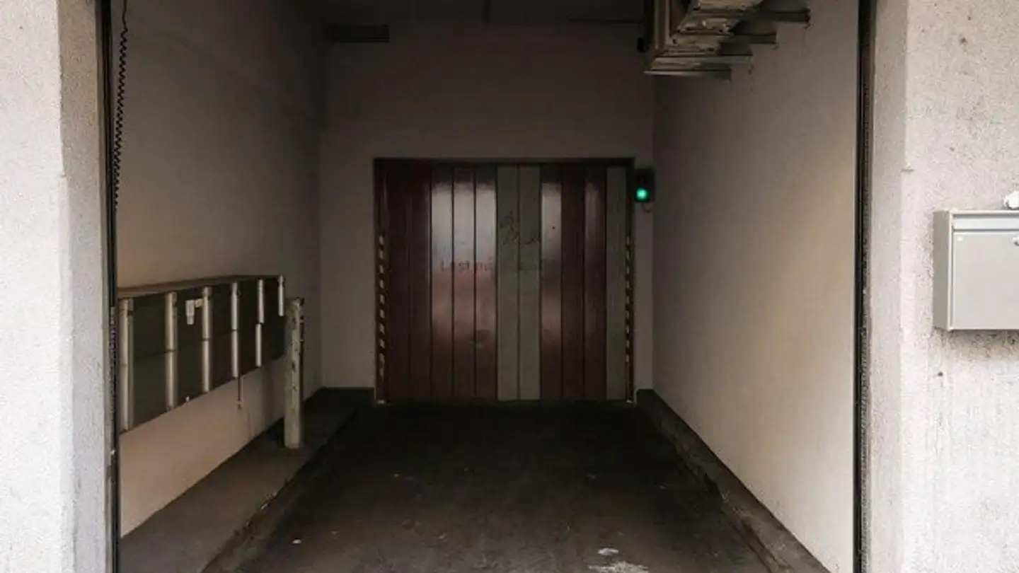 Parcheggio sotterraneo in affitto - Sihlhaldenstrasse, 8136 Gattikon - Photo 2