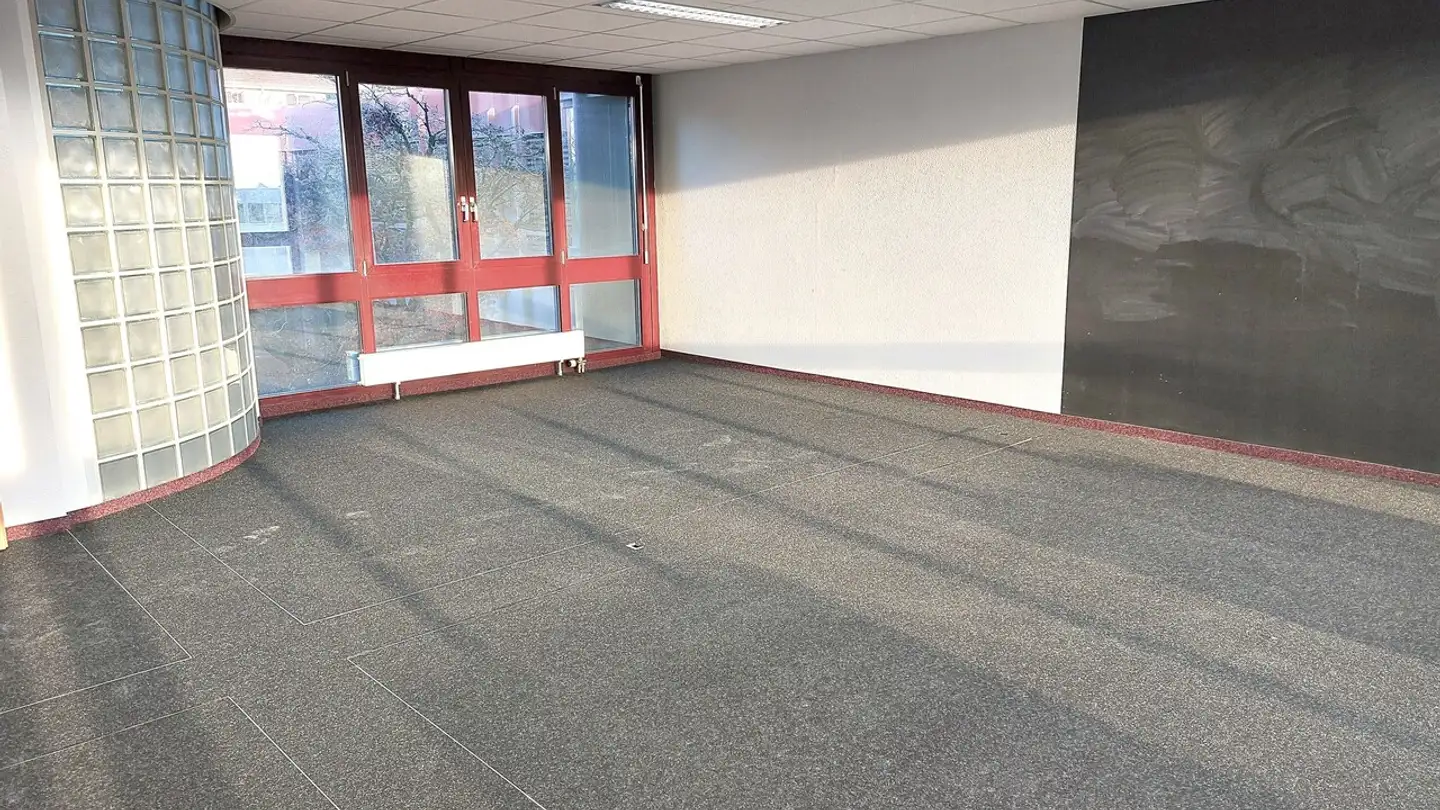 Office space for rent - Chemin de la Rueyre, 1020 Renens VD - Photo 2